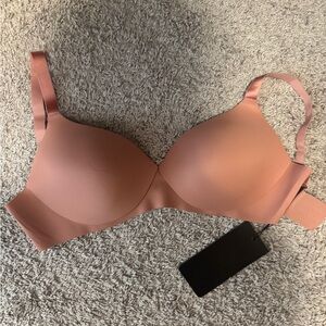 Seamless pain free t shirt bra ash rose EBY 38D nwt